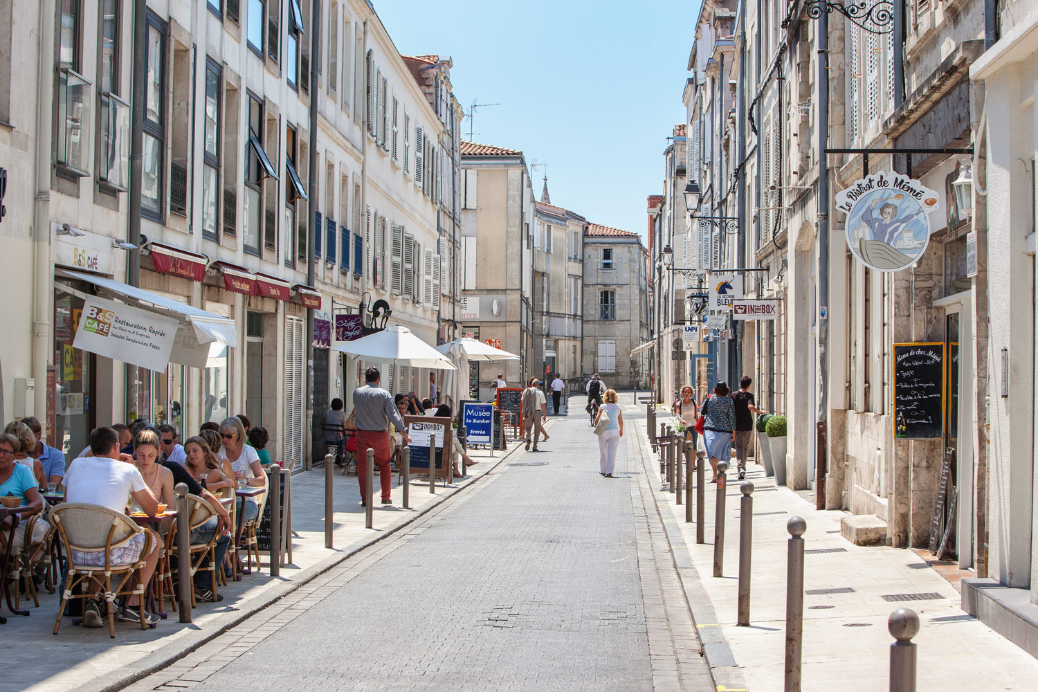 Photo la Rochelle, centre-ville, rues commerçantes